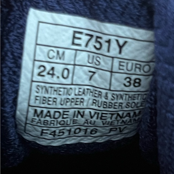 PINK ASICS - Picture 5 of 5